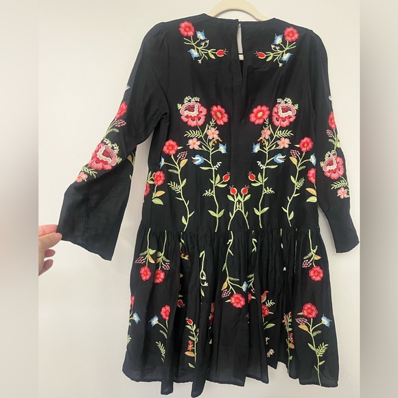 SOLD❣️ Zara Woman Black Dress with Colorful Floral Embroidery 🤩 - Picture 5 of 5